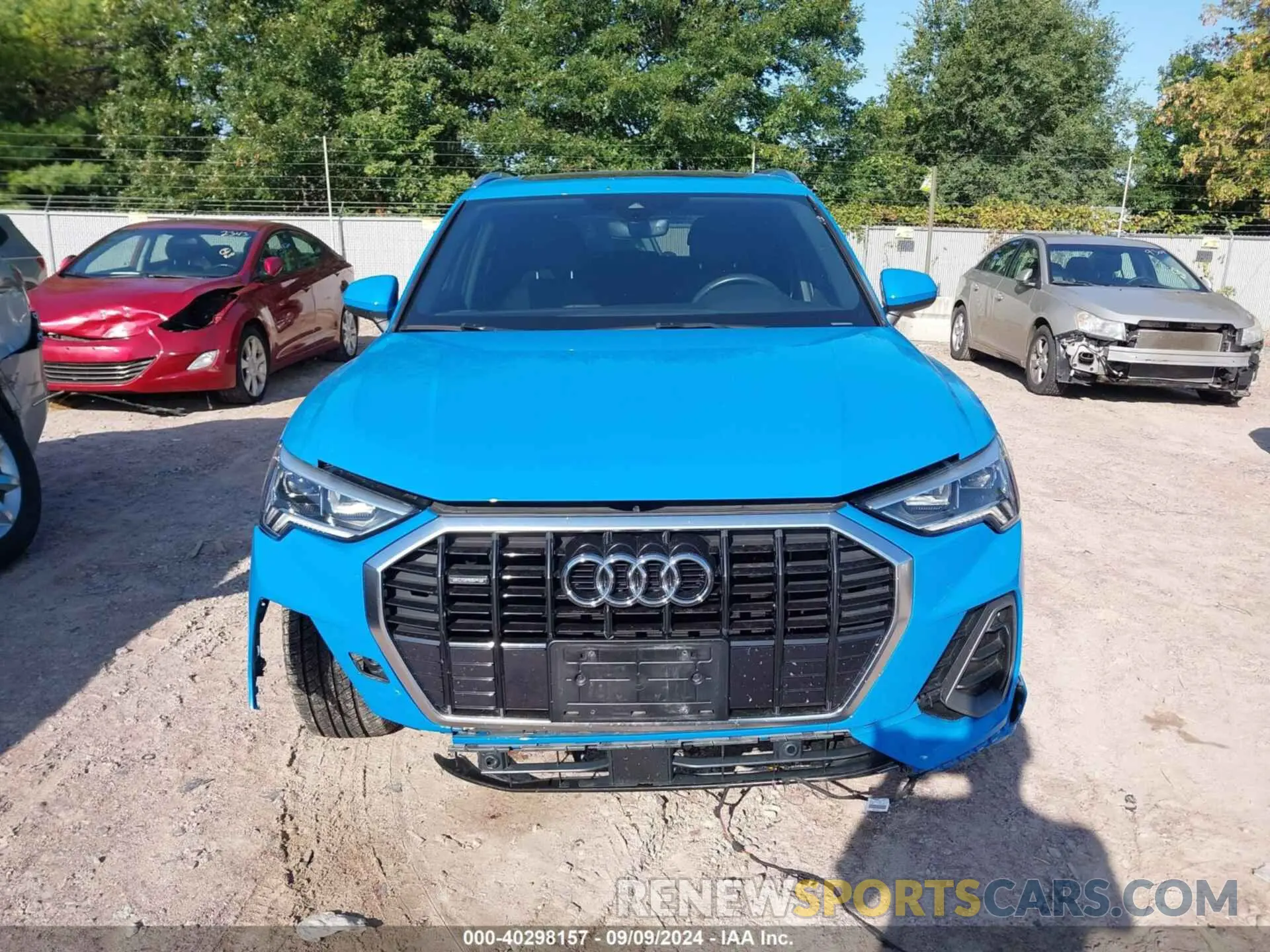 13 Photograph of a damaged car WA1EECF39L1038183 AUDI Q3 2020