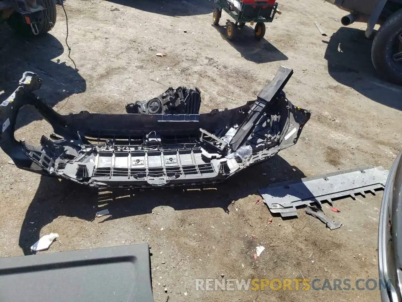12 Photograph of a damaged car WA1EECF39L1121127 AUDI Q3 2020