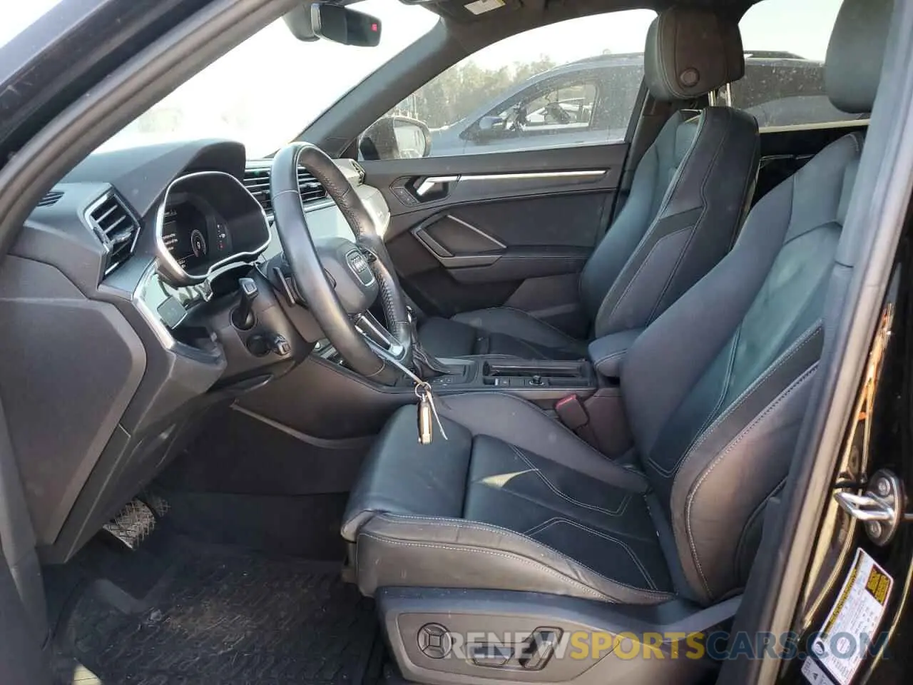 7 Photograph of a damaged car WA1EECF3XL1106152 AUDI Q3 2020