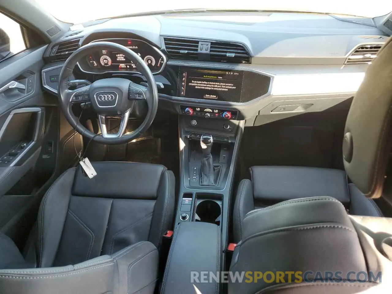 8 Photograph of a damaged car WA1EECF3XL1106152 AUDI Q3 2020