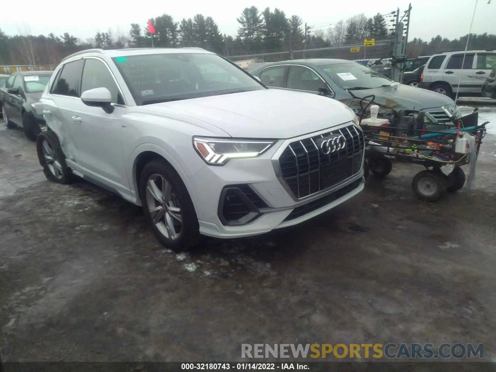 1 Photograph of a damaged car WA1EECF3XL1125316 AUDI Q3 2020