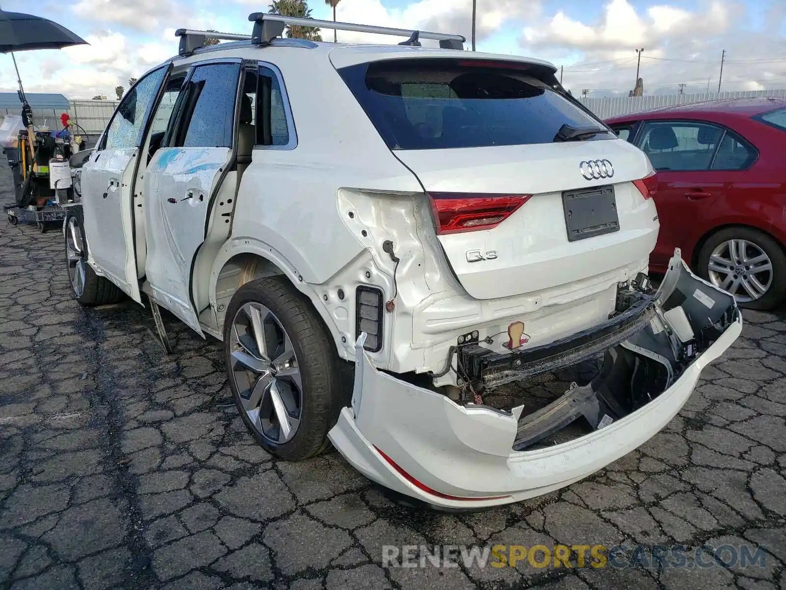 3 Photograph of a damaged car WA1EEDF31L1014045 AUDI Q3 2020