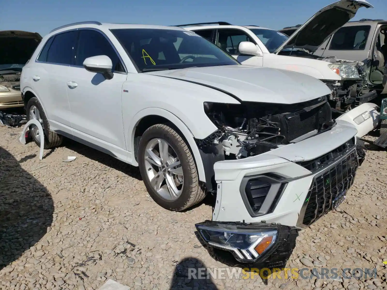 1 Photograph of a damaged car WA1FECF32L1101757 AUDI Q3 2020