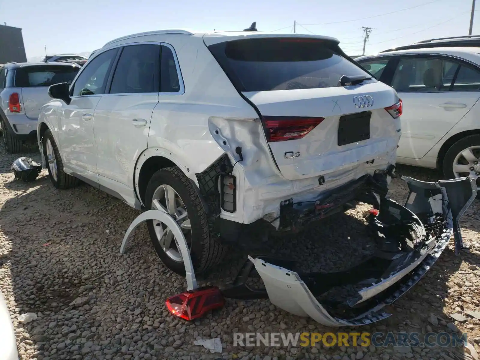 3 Photograph of a damaged car WA1FECF32L1101757 AUDI Q3 2020