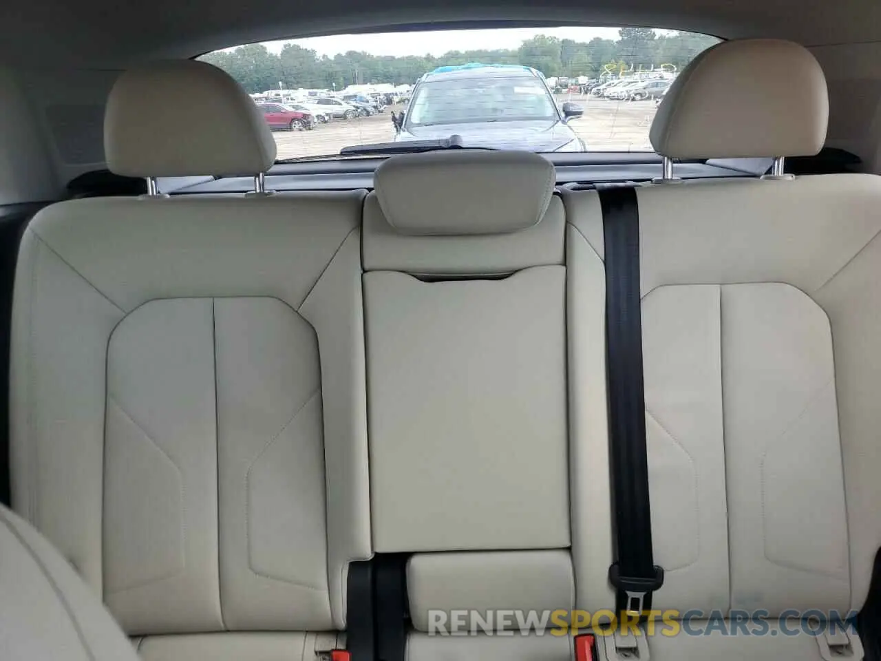 10 Photograph of a damaged car WA1FECF32L1108448 AUDI Q3 2020