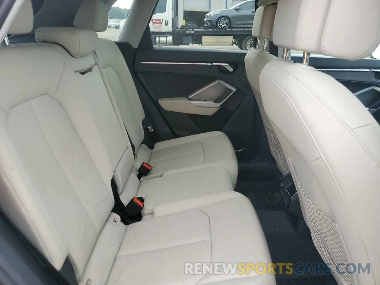 11 Photograph of a damaged car WA1FECF32L1108448 AUDI Q3 2020