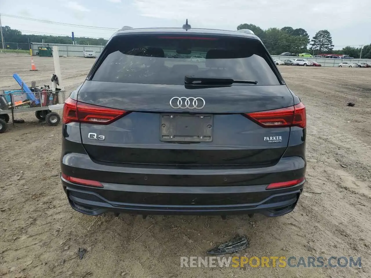 6 Photograph of a damaged car WA1FECF32L1108448 AUDI Q3 2020