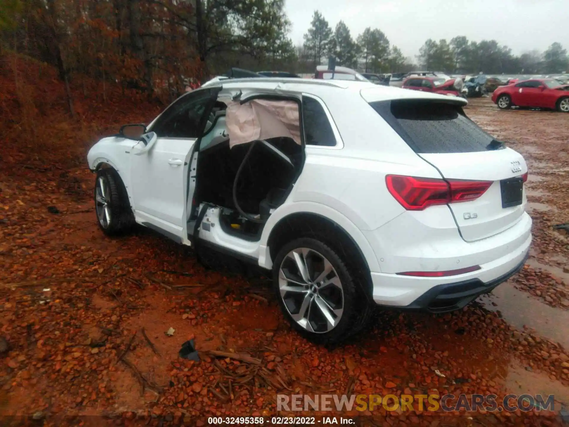 3 Photograph of a damaged car WA1FECF36L1095655 AUDI Q3 2020