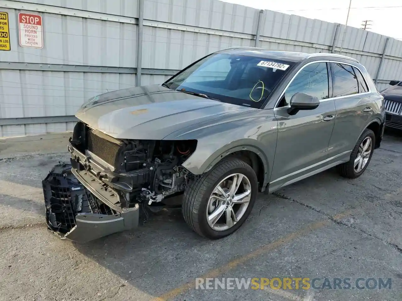 2 Photograph of a damaged car WA1FECF37L1017563 AUDI Q3 2020