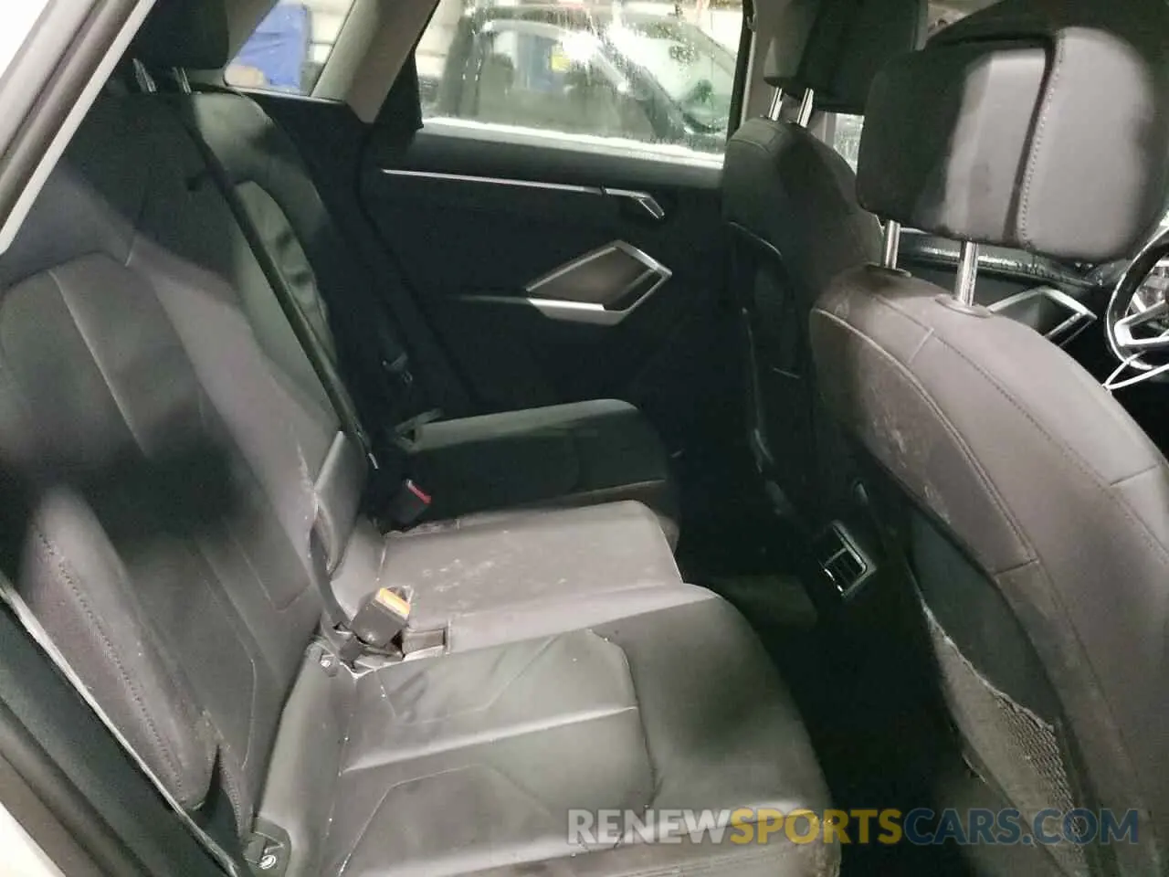 11 Photograph of a damaged car WA1FECF38L1036901 AUDI Q3 2020