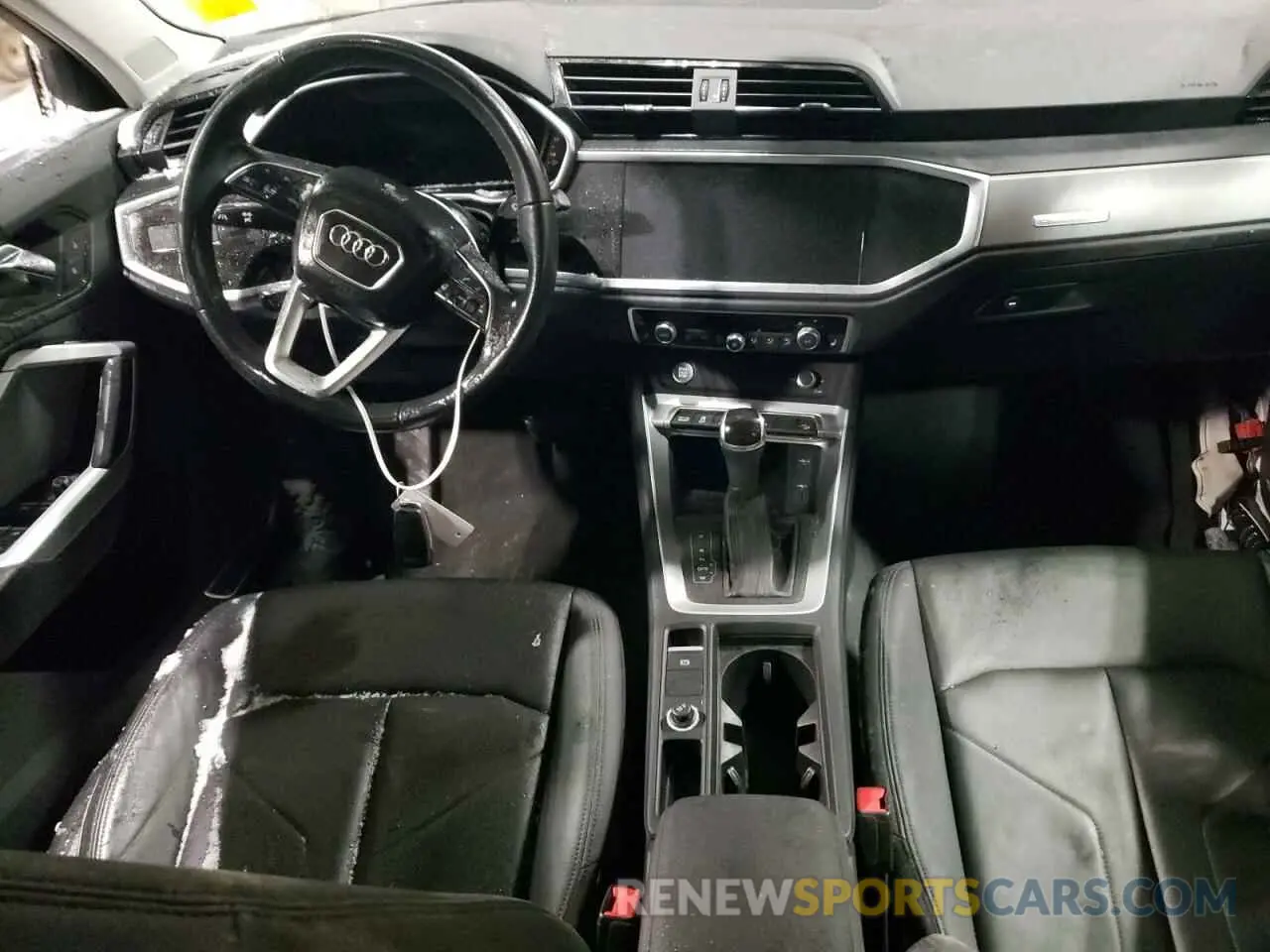 8 Photograph of a damaged car WA1FECF38L1036901 AUDI Q3 2020
