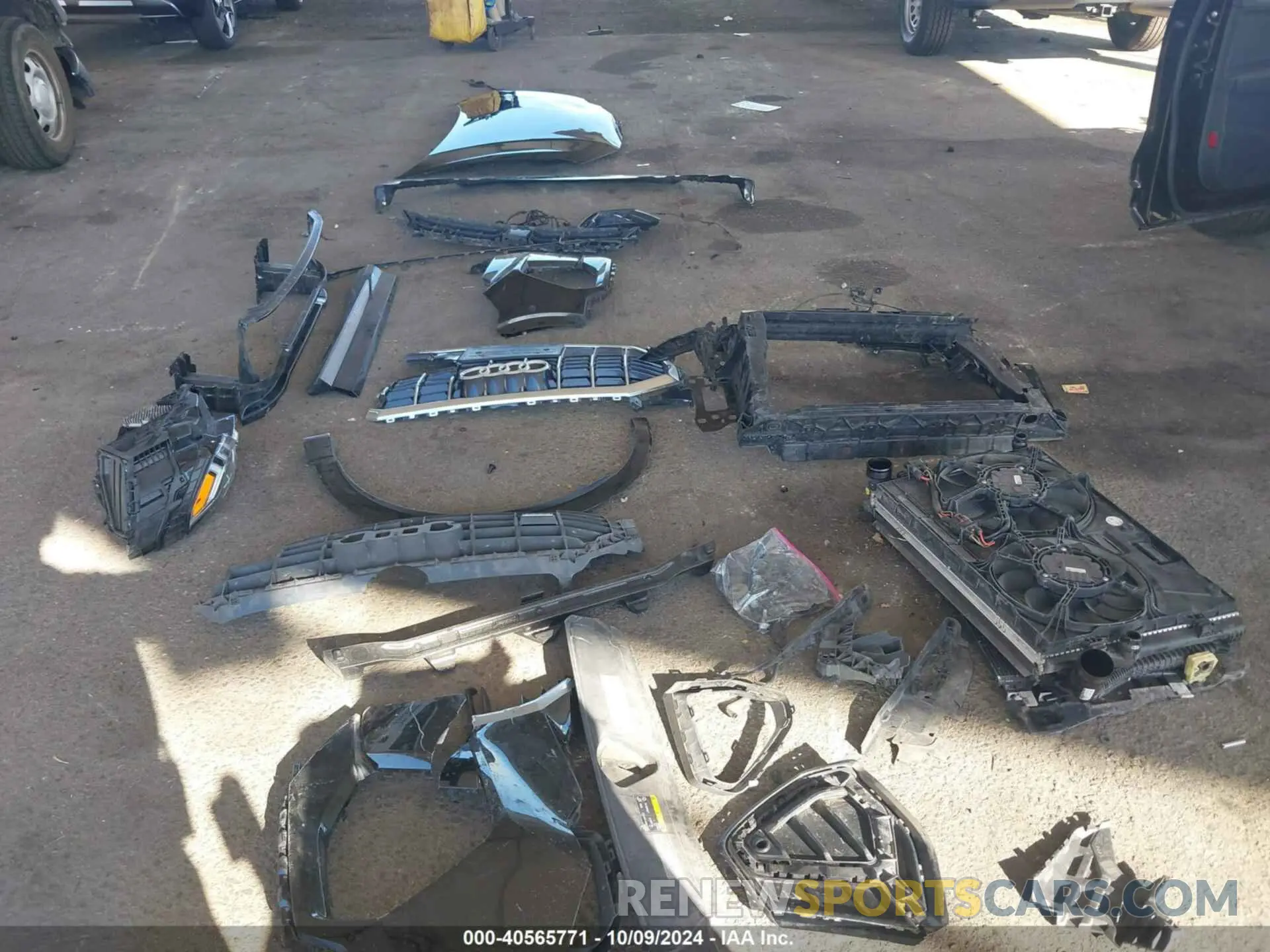 12 Photograph of a damaged car WA1FECF39L1088621 AUDI Q3 2020