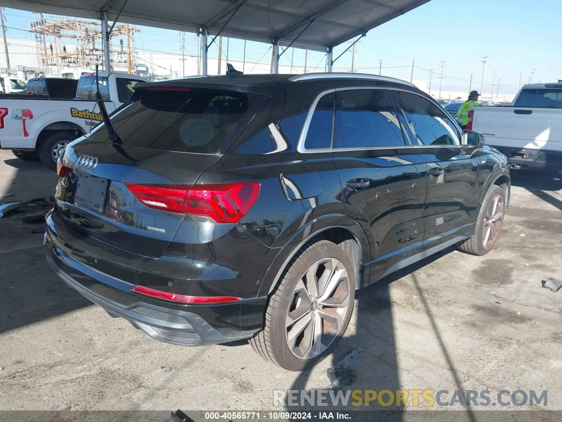 4 Photograph of a damaged car WA1FECF39L1088621 AUDI Q3 2020