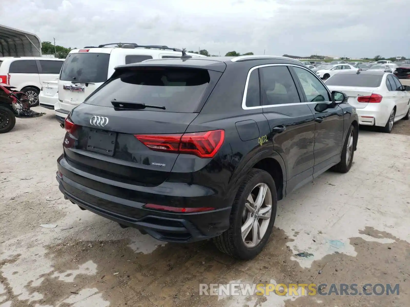 4 Photograph of a damaged car WA1FEDF30L1023484 AUDI Q3 2020