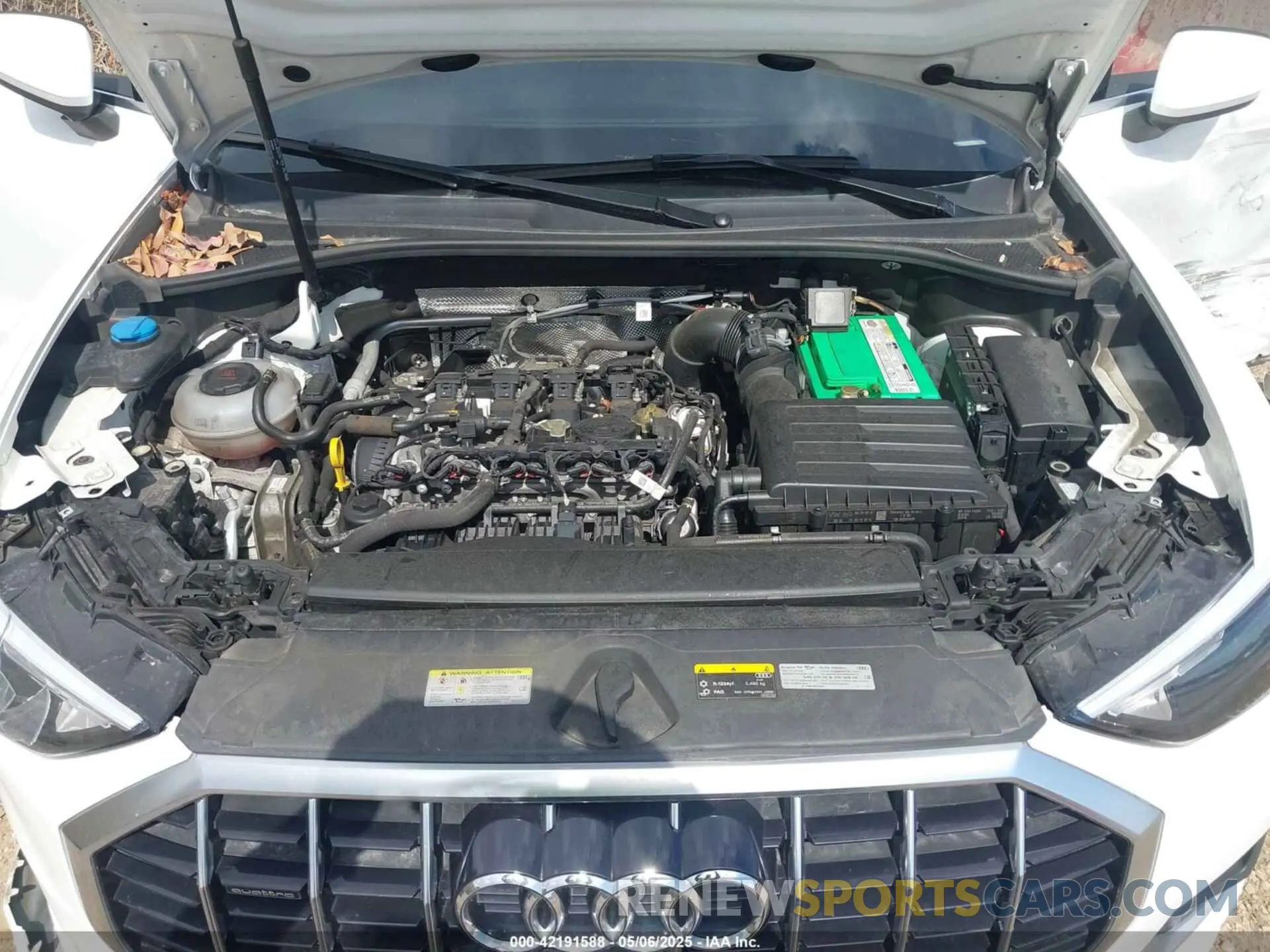10 Photograph of a damaged car WA1AUCF30M1060284 AUDI Q3 2021