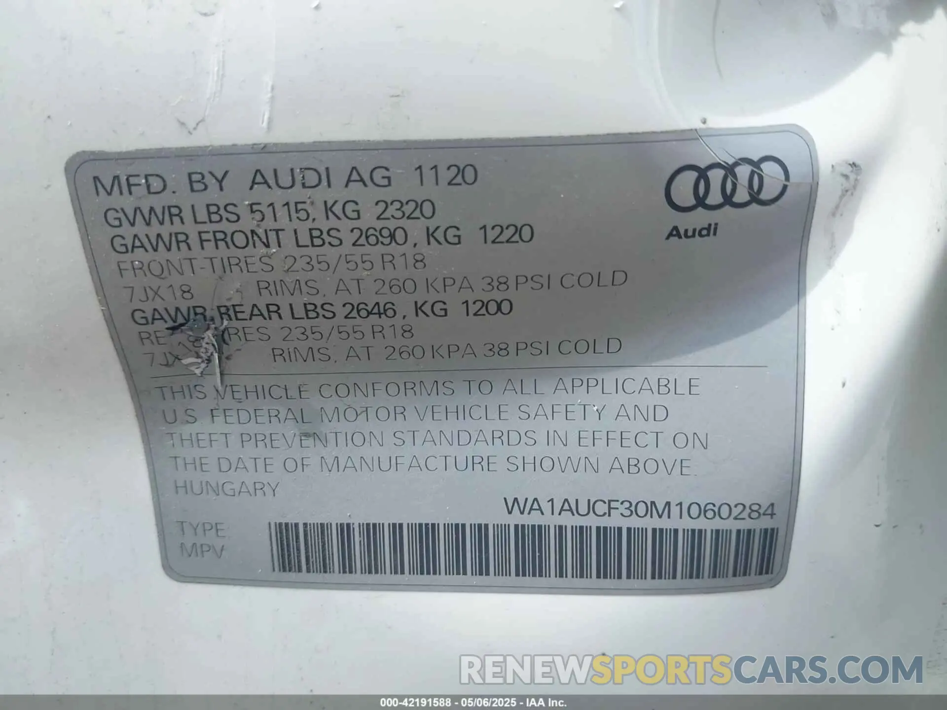 9 Photograph of a damaged car WA1AUCF30M1060284 AUDI Q3 2021