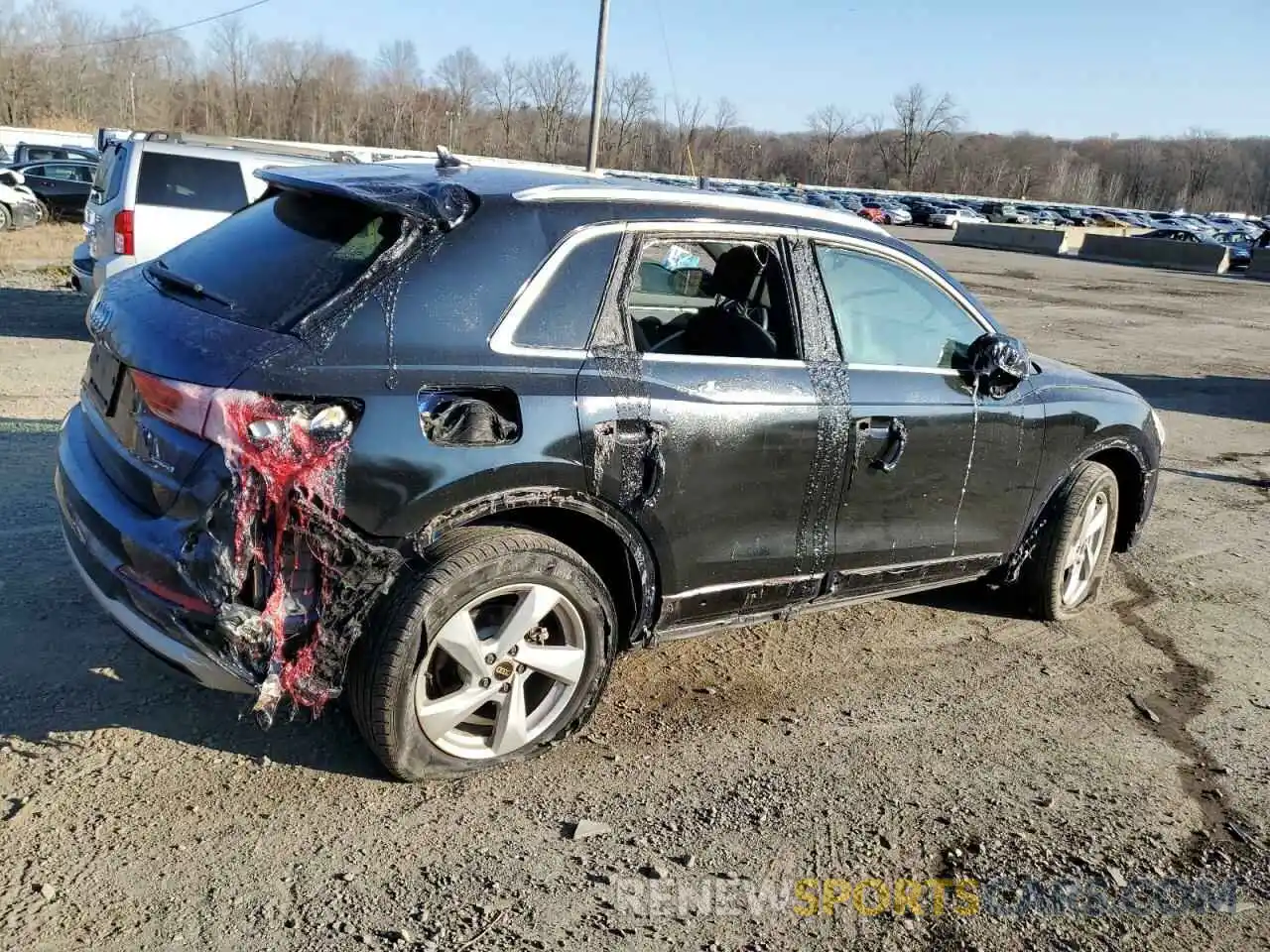 3 Photograph of a damaged car WA1AUCF30M1069602 AUDI Q3 2021