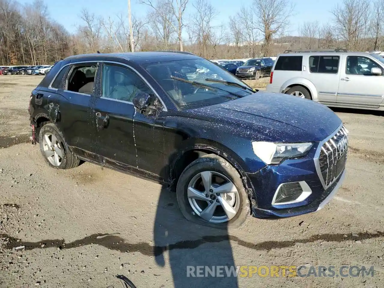 4 Photograph of a damaged car WA1AUCF30M1069602 AUDI Q3 2021