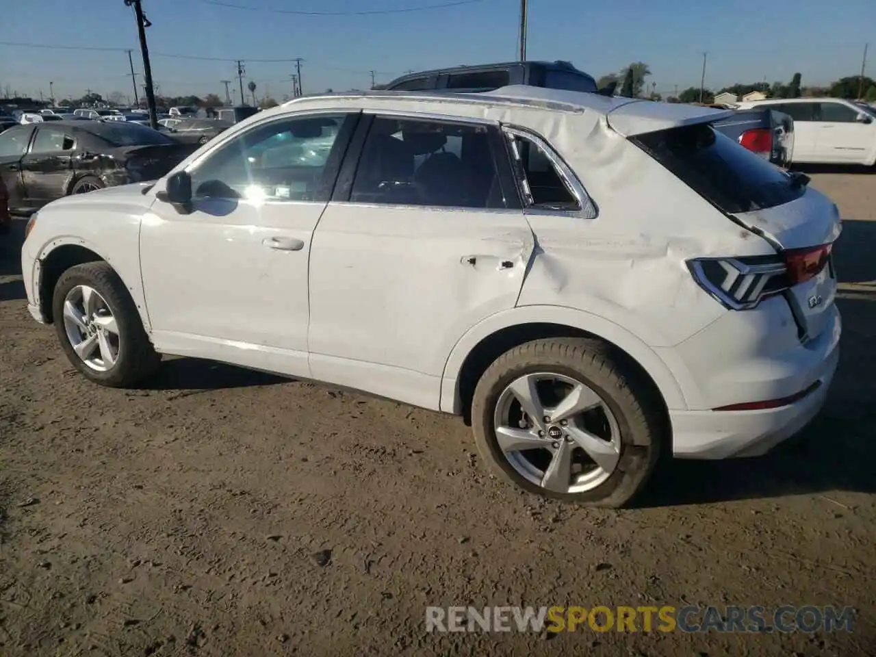 2 Photograph of a damaged car WA1AUCF30M1089736 AUDI Q3 2021