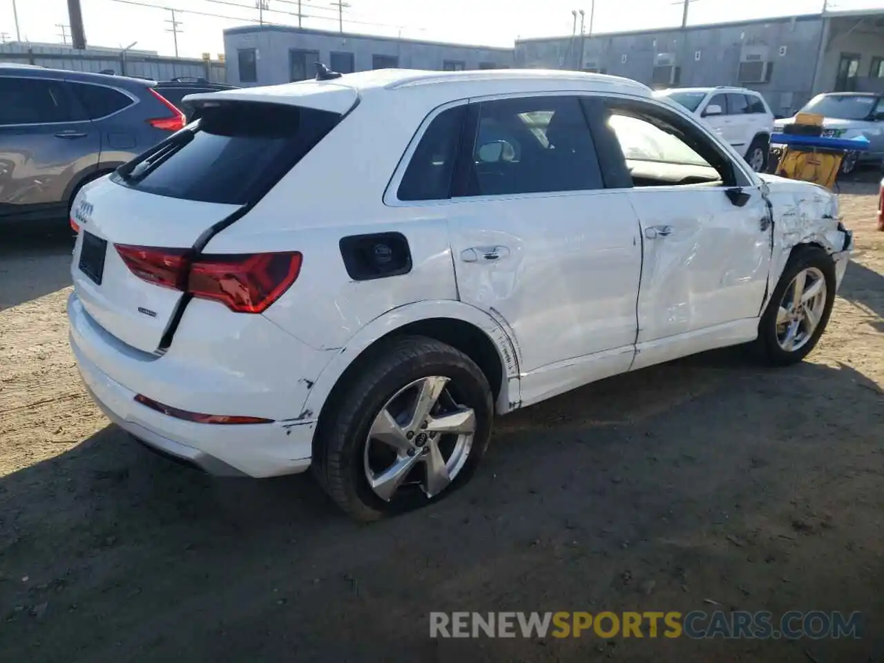 3 Photograph of a damaged car WA1AUCF30M1089736 AUDI Q3 2021