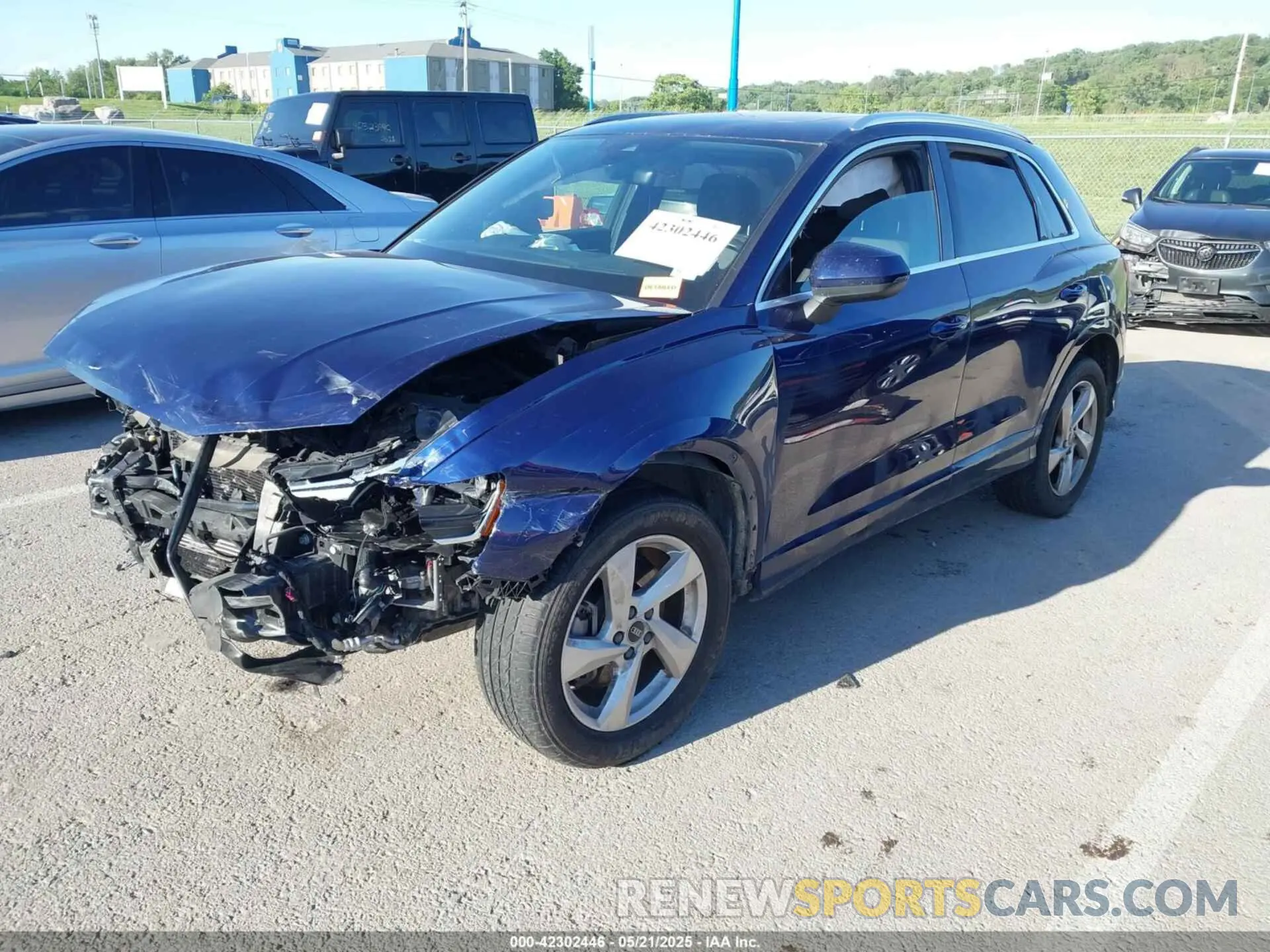 2 Photograph of a damaged car WA1AUCF31M1066532 AUDI Q3 2021