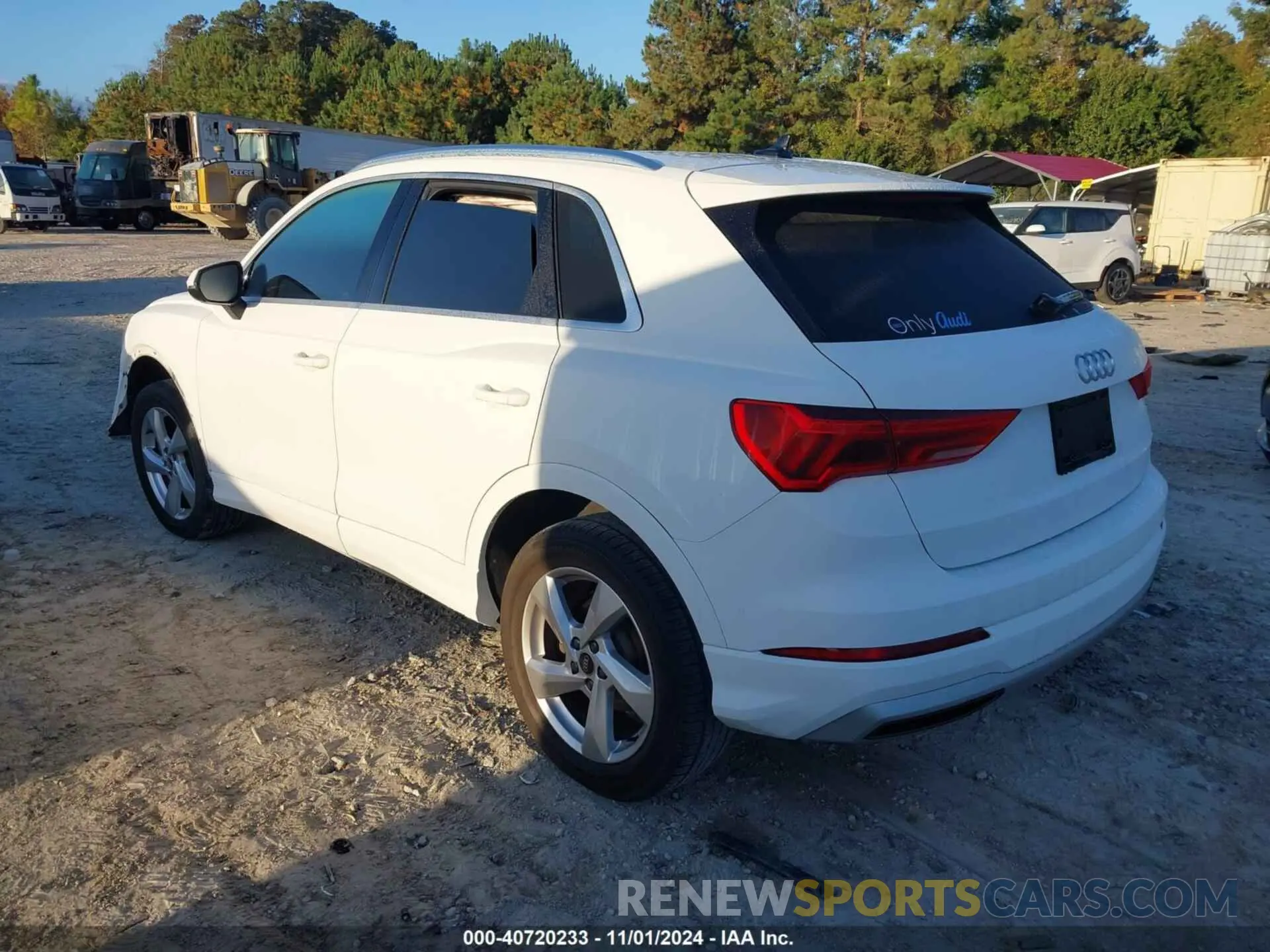 3 Photograph of a damaged car WA1AUCF32M1064255 AUDI Q3 2021