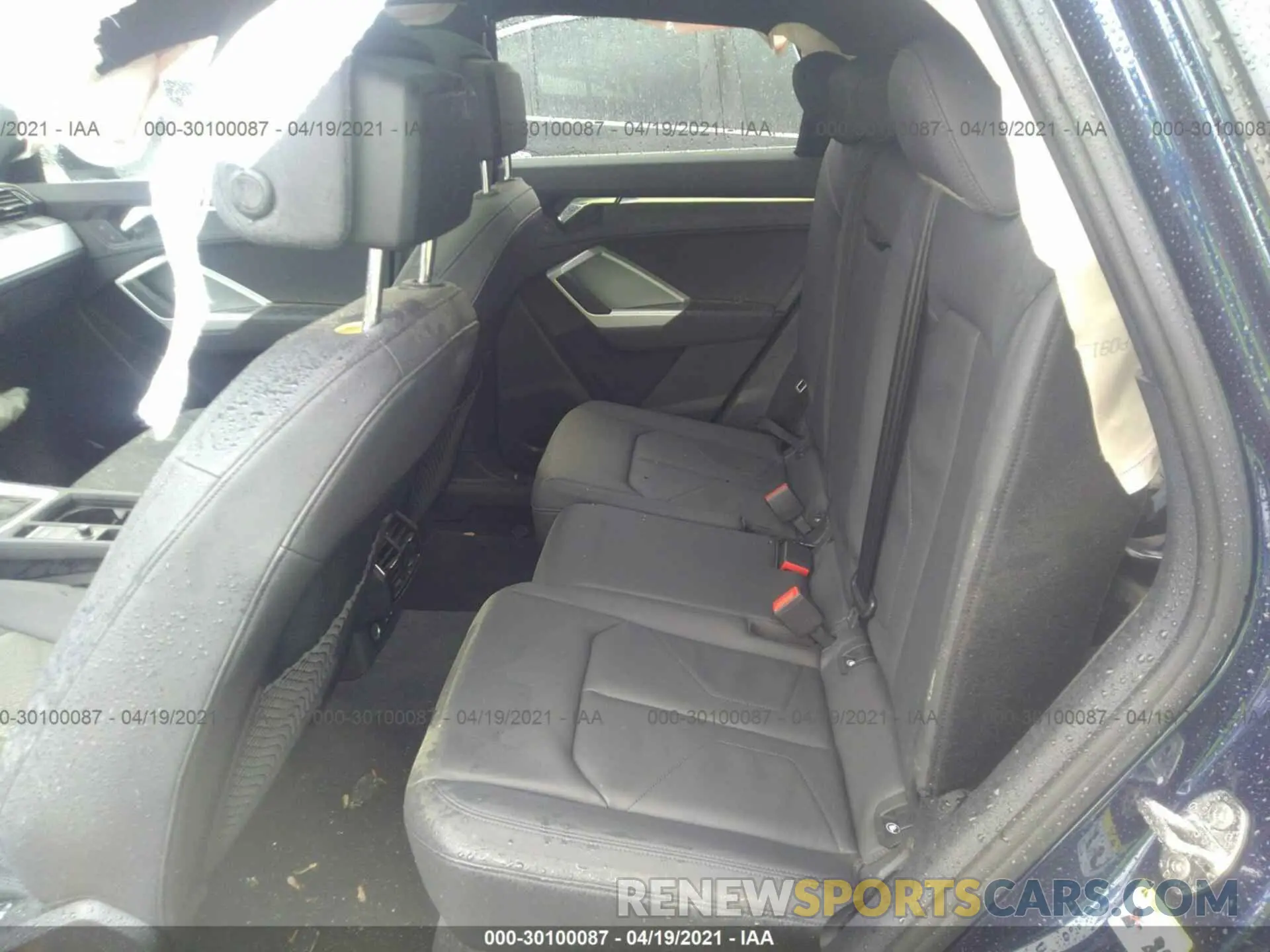 8 Photograph of a damaged car WA1AUCF32M1067298 AUDI Q3 2021