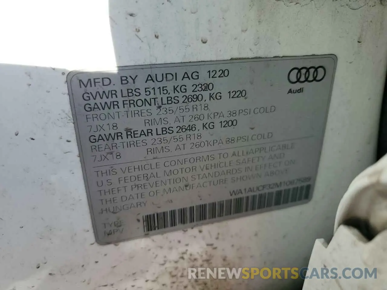12 Photograph of a damaged car WA1AUCF32M1067589 AUDI Q3 2021