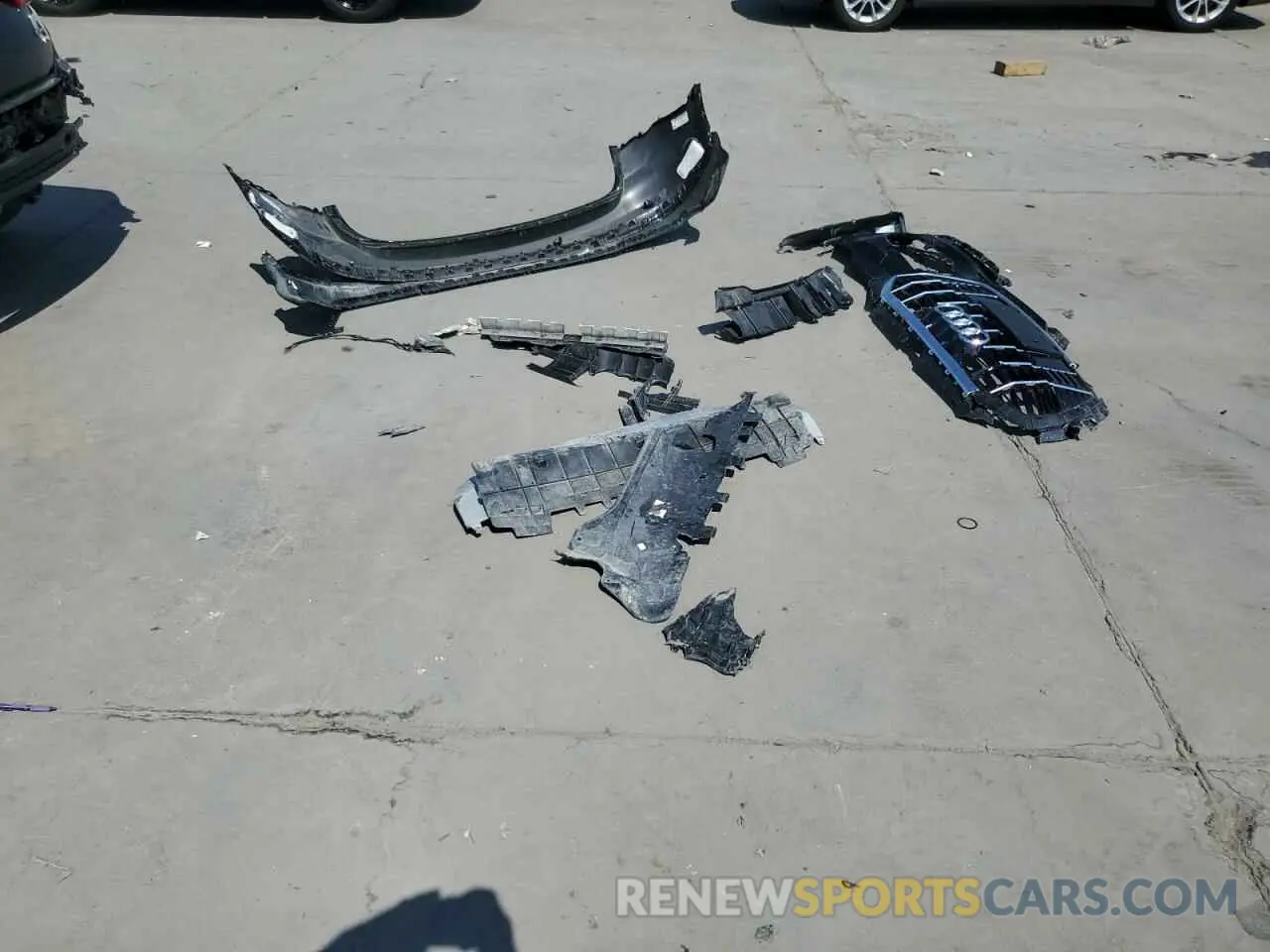 13 Photograph of a damaged car WA1AUCF32M1086031 AUDI Q3 2021