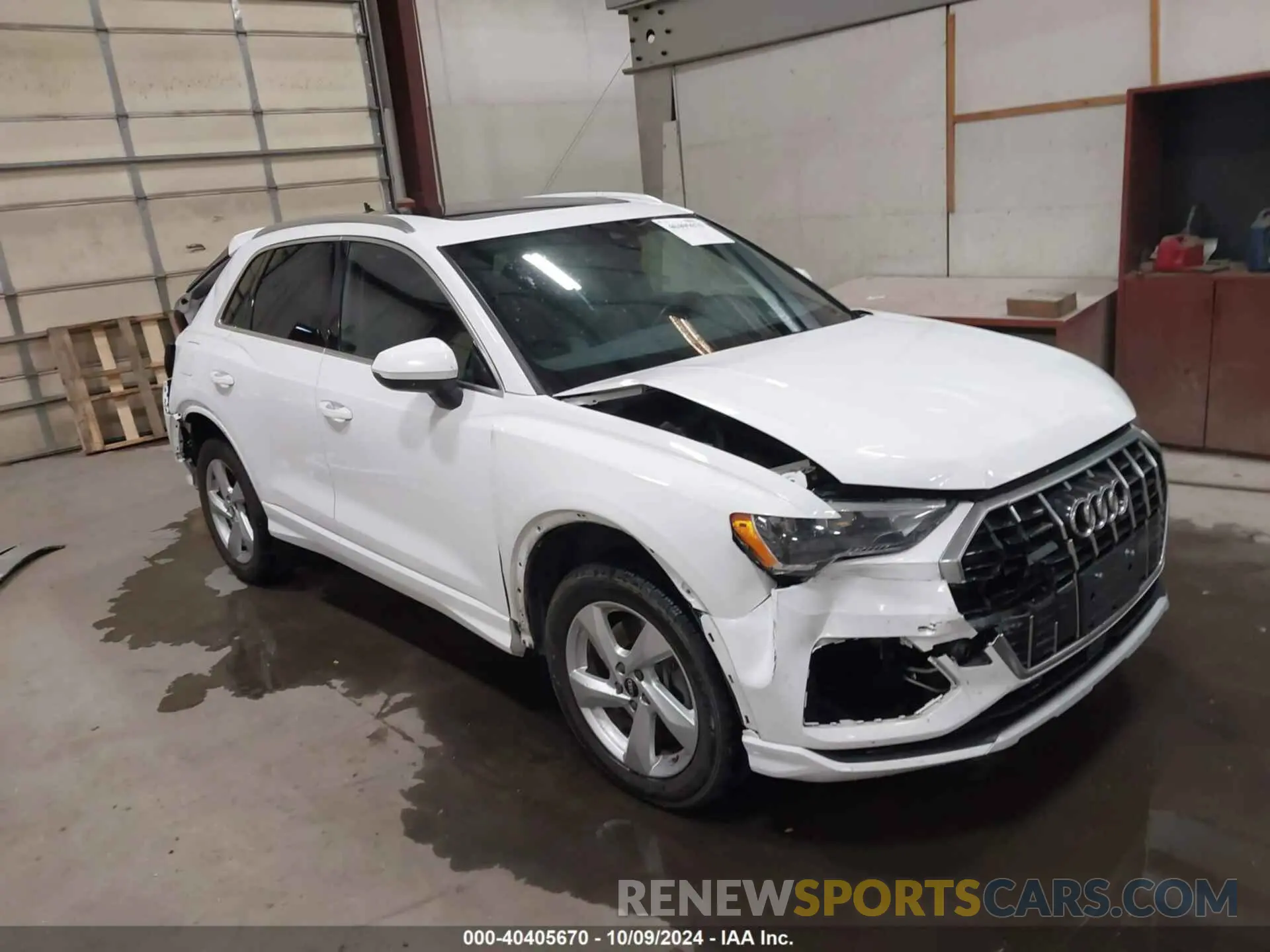 1 Photograph of a damaged car WA1AUCF32M1095165 AUDI Q3 2021