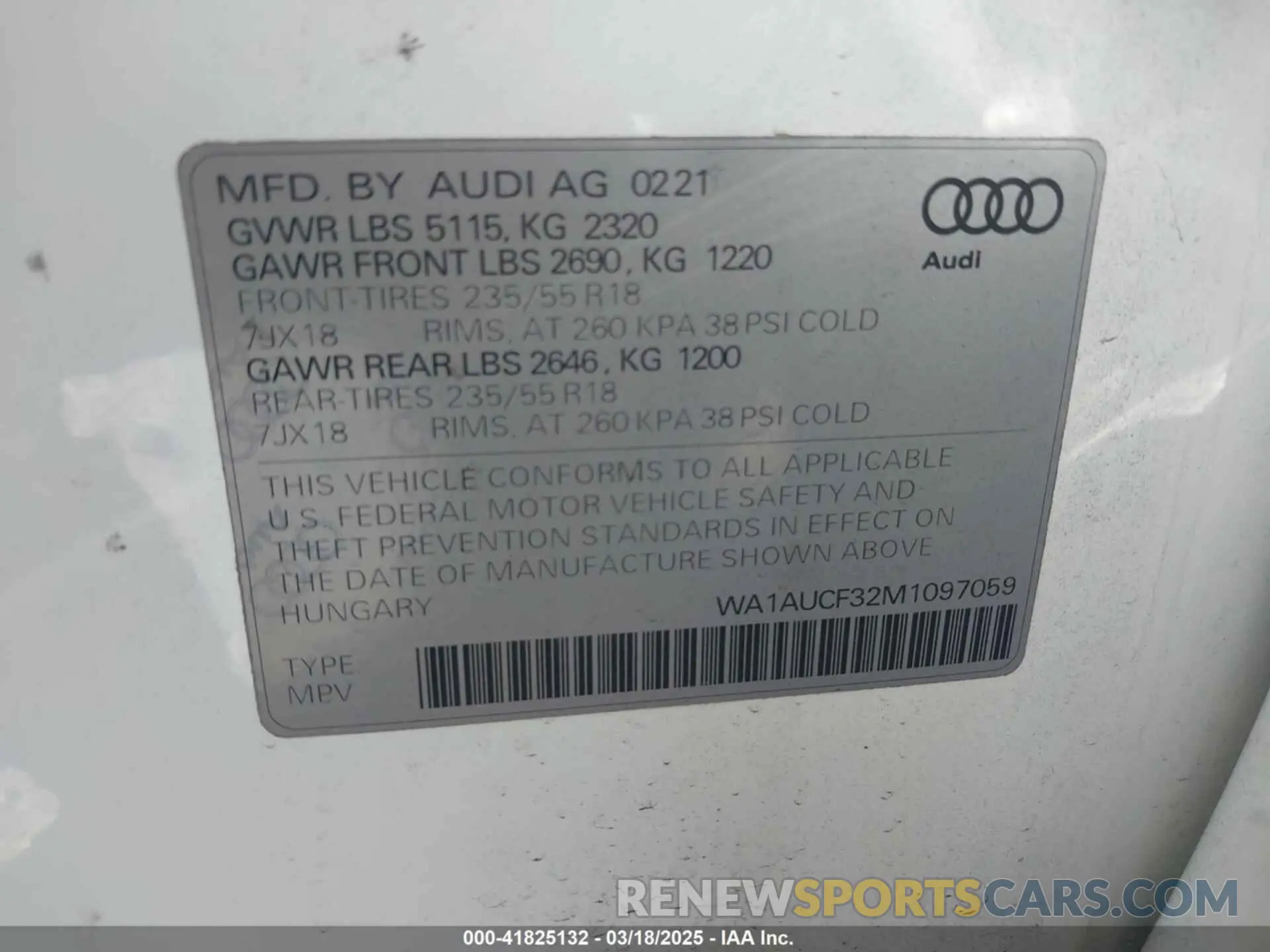 9 Photograph of a damaged car WA1AUCF32M1097059 AUDI Q3 2021
