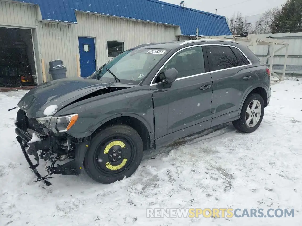 1 Photograph of a damaged car WA1AUCF32M1130433 AUDI Q3 2021