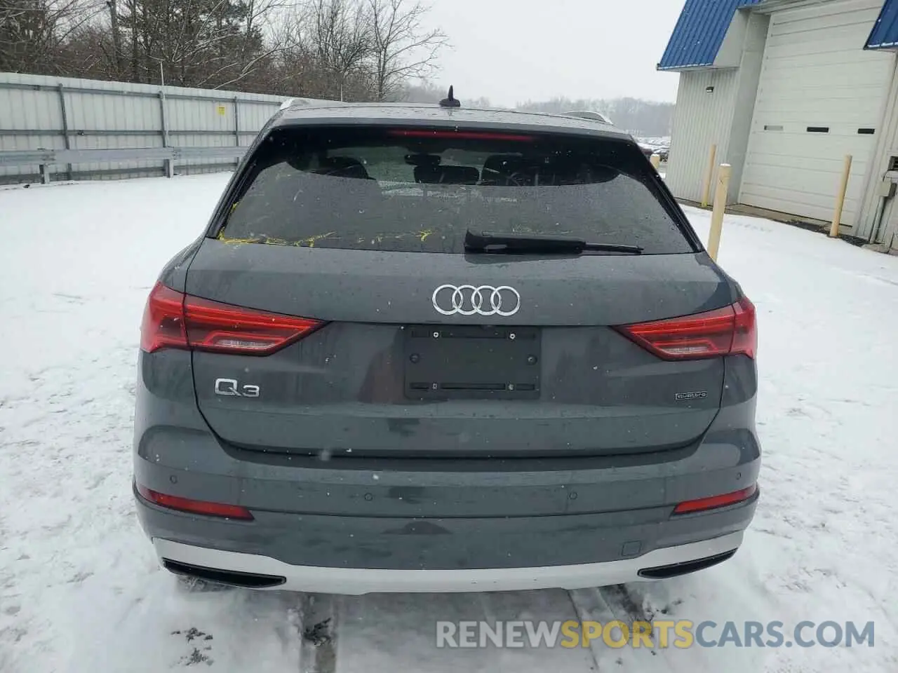 6 Photograph of a damaged car WA1AUCF32M1130433 AUDI Q3 2021