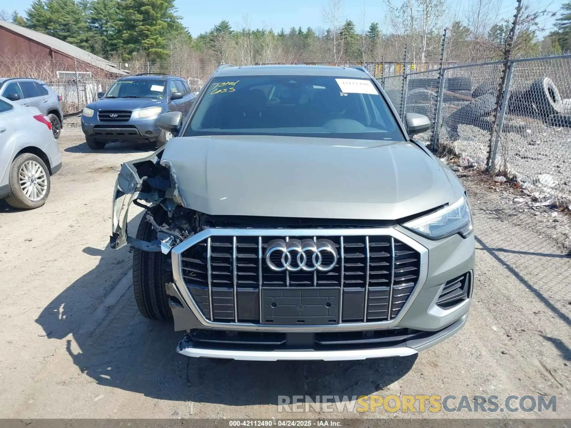 12 Photograph of a damaged car WA1AUCF32M1144588 AUDI Q3 2021