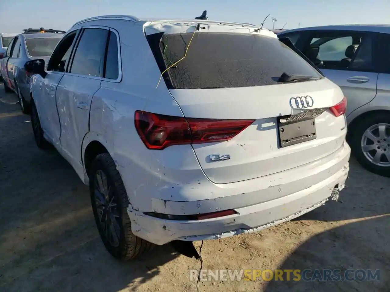 3 Photograph of a damaged car WA1AUCF34M1149002 AUDI Q3 2021