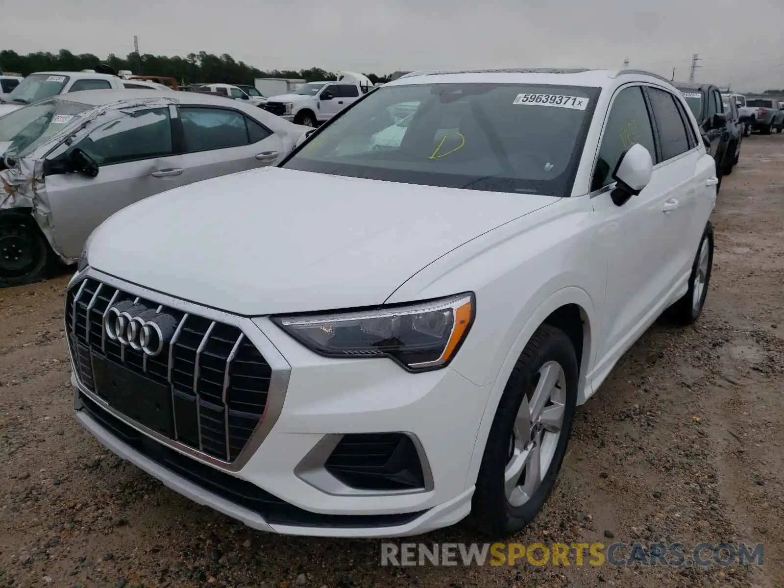 2 Photograph of a damaged car WA1AUCF35M1061298 AUDI Q3 2021