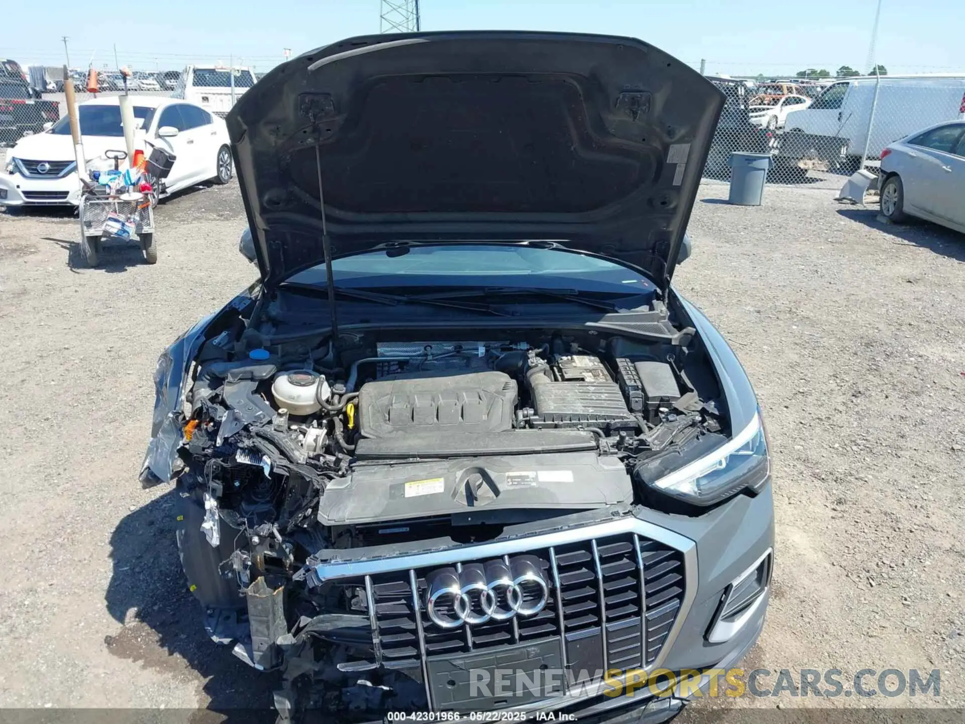 10 Photograph of a damaged car WA1AUCF35M1065609 AUDI Q3 2021