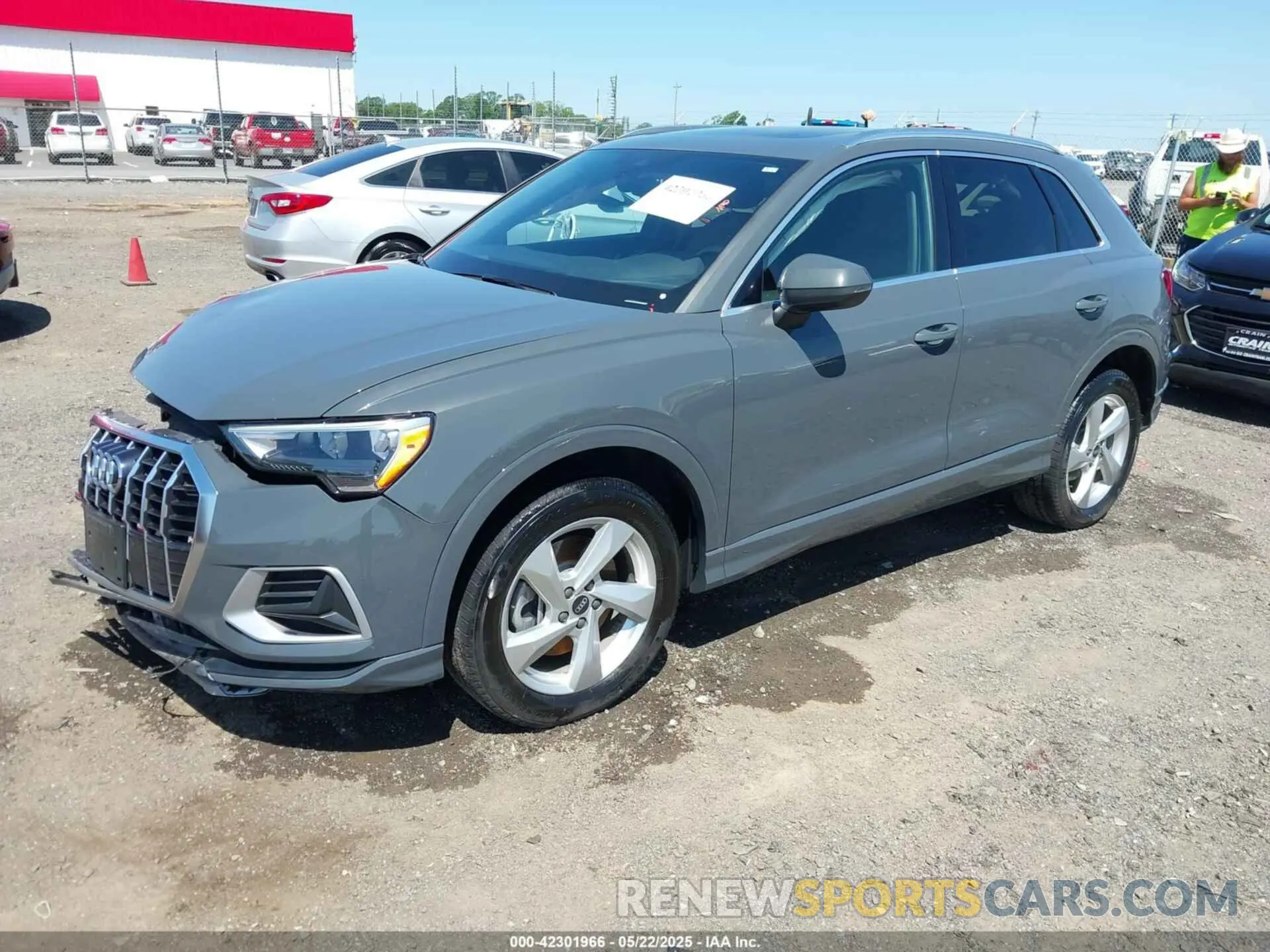 2 Photograph of a damaged car WA1AUCF35M1065609 AUDI Q3 2021
