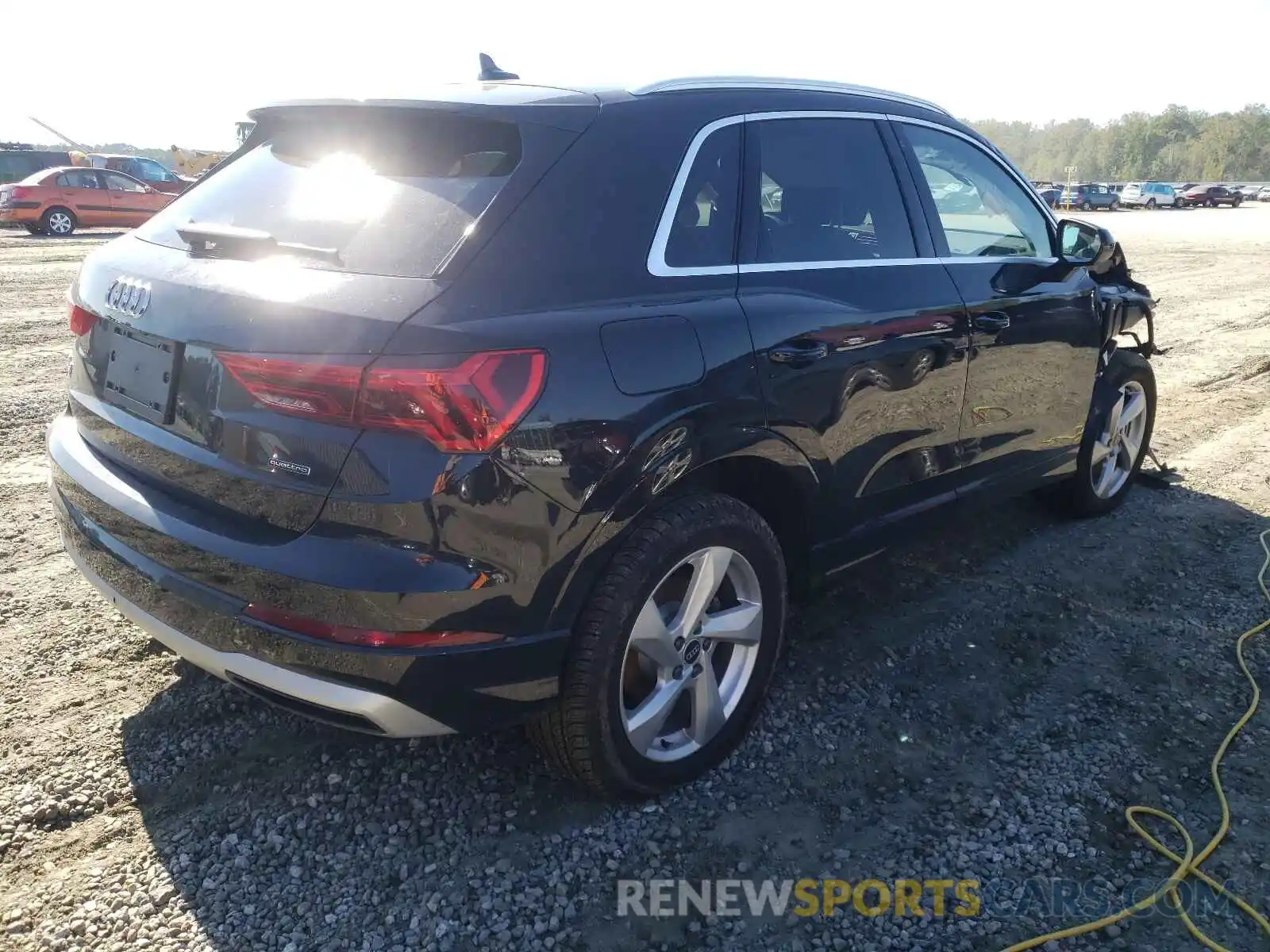 4 Photograph of a damaged car WA1AUCF35M1086458 AUDI Q3 2021