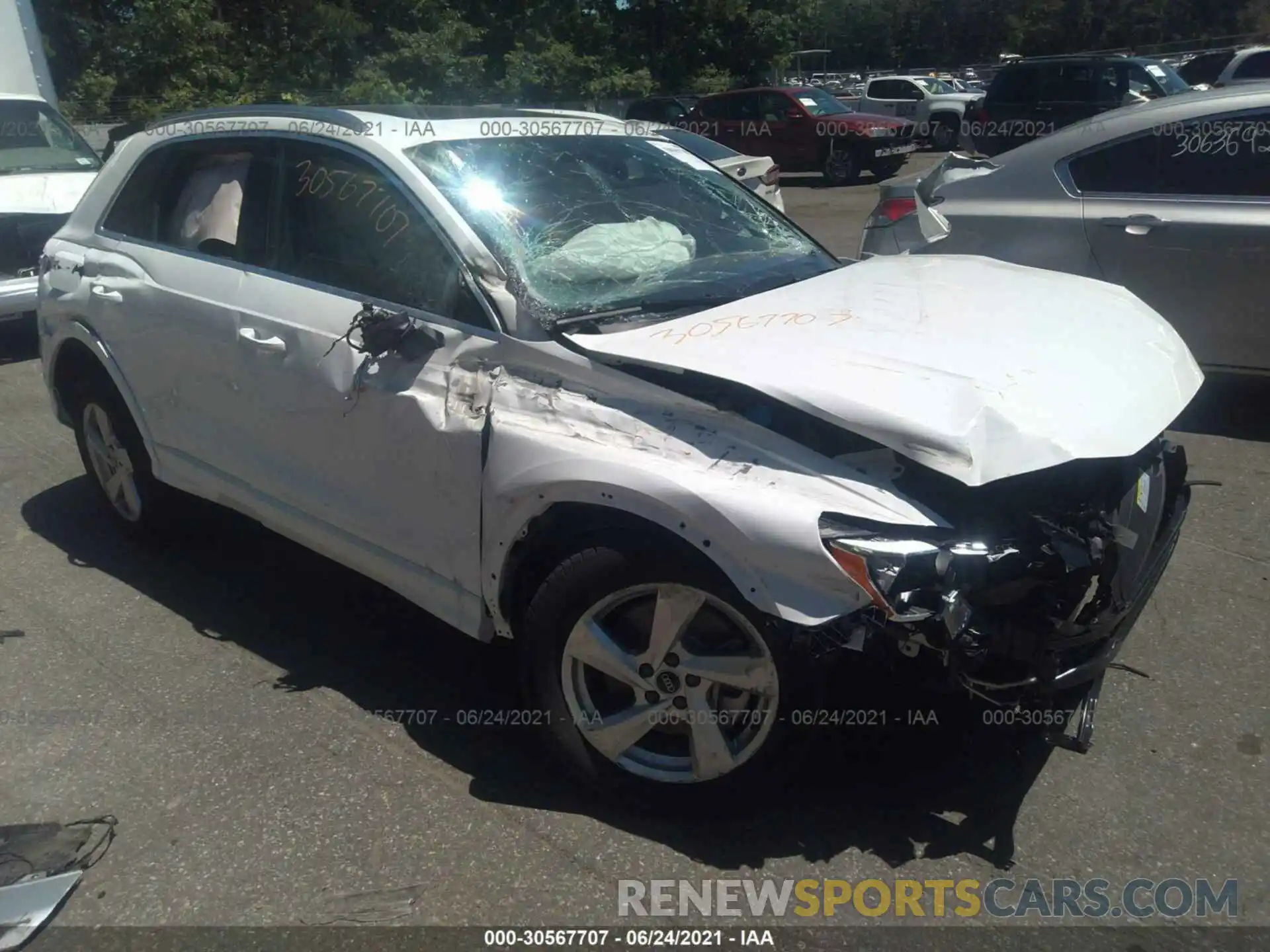 1 Photograph of a damaged car WA1AUCF35M1133052 AUDI Q3 2021