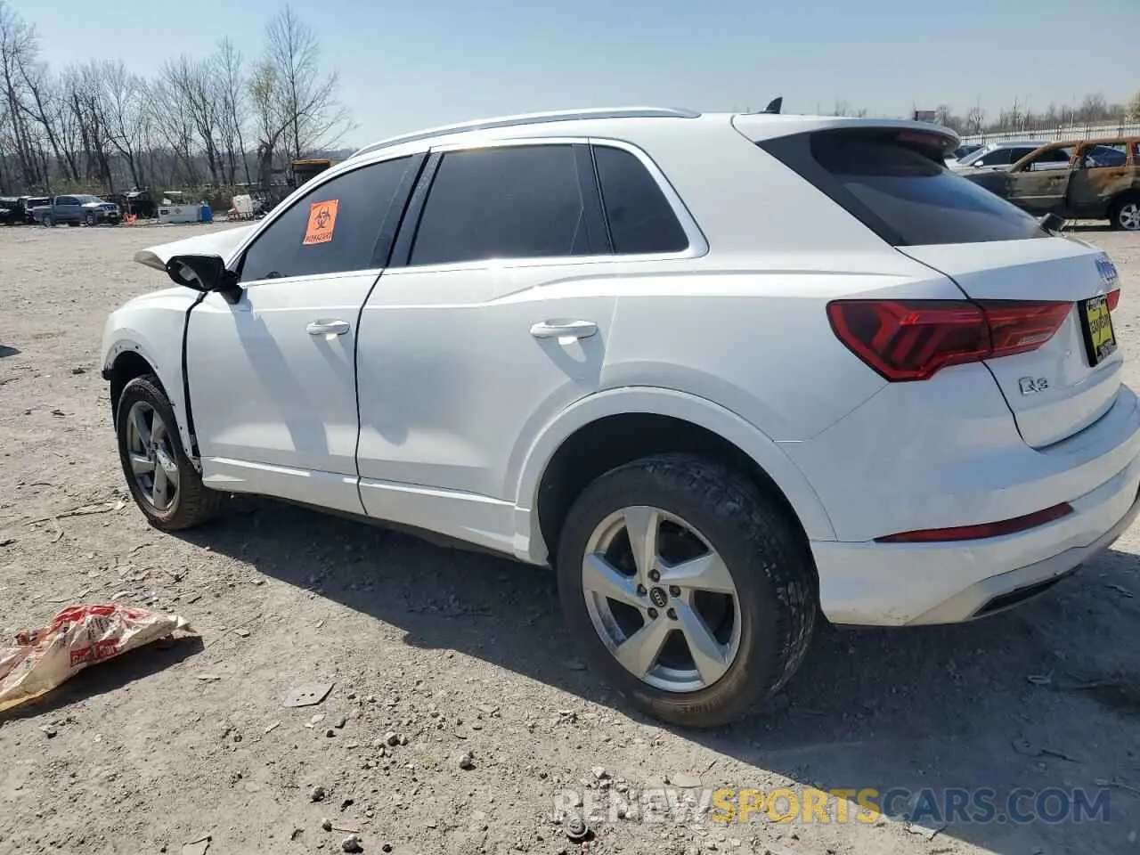 2 Photograph of a damaged car WA1AUCF36M1097372 AUDI Q3 2021