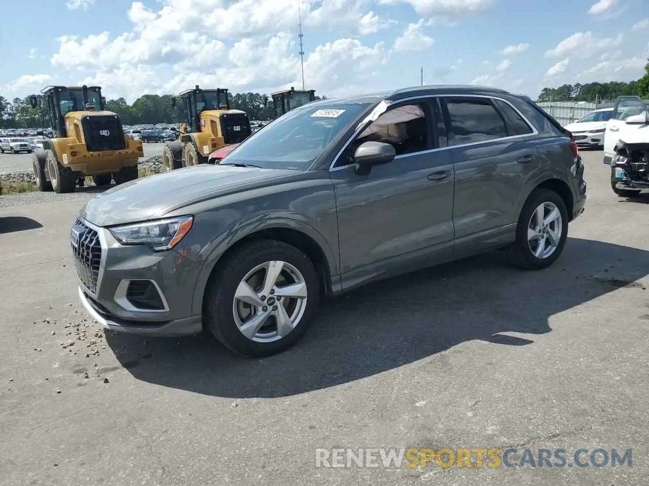 1 Photograph of a damaged car WA1AUCF37M1067054 AUDI Q3 2021
