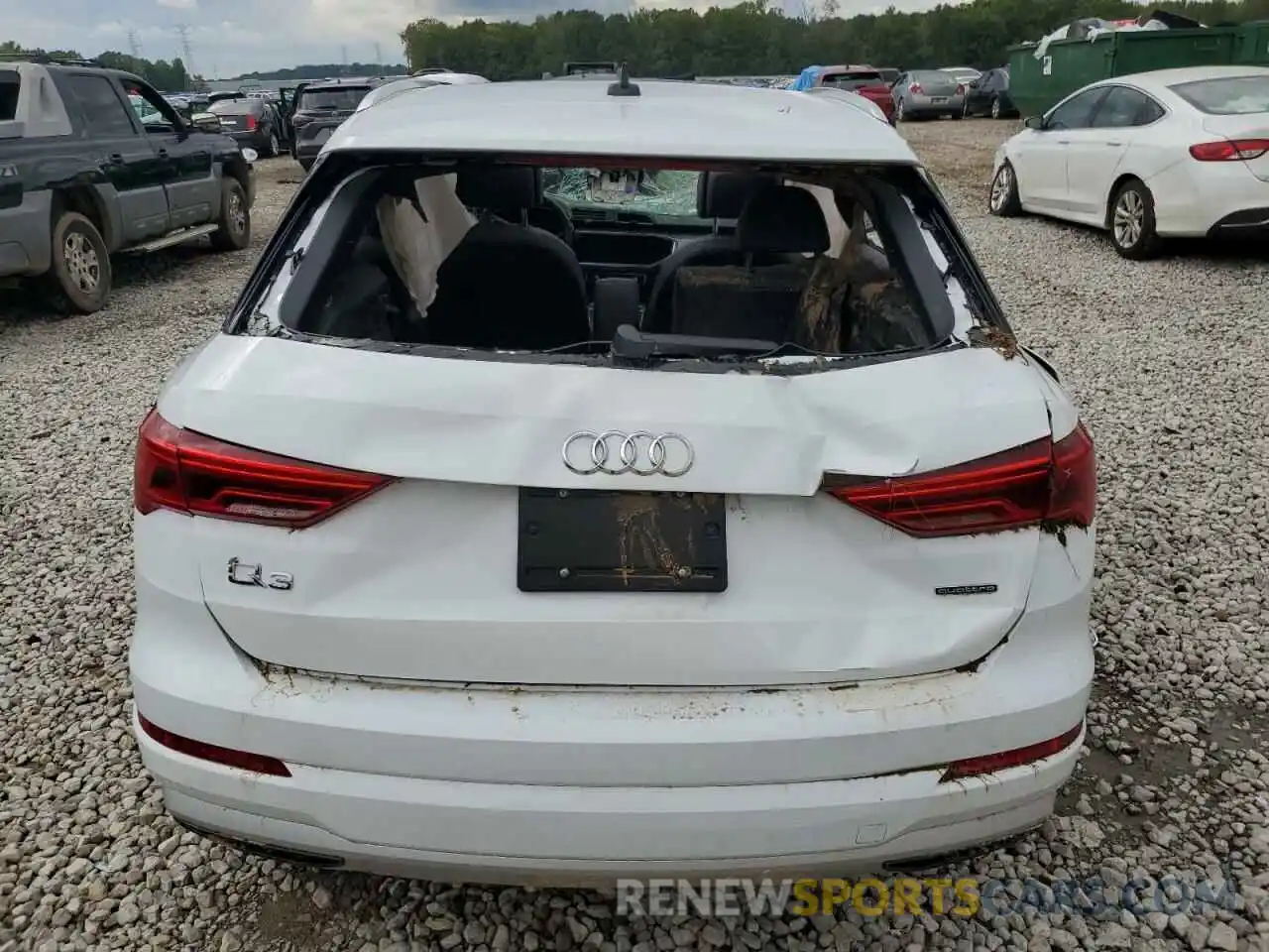 6 Photograph of a damaged car WA1AUCF38M1134597 AUDI Q3 2021