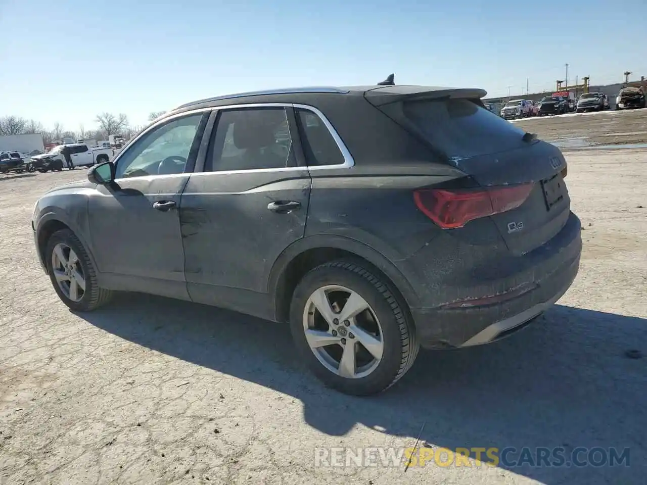 2 Photograph of a damaged car WA1AUCF39M1059473 AUDI Q3 2021