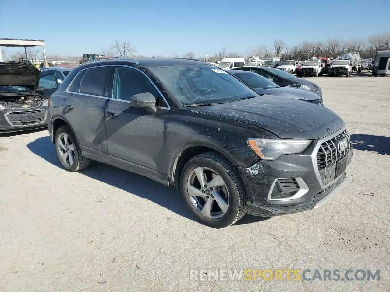 4 Photograph of a damaged car WA1AUCF39M1059473 AUDI Q3 2021