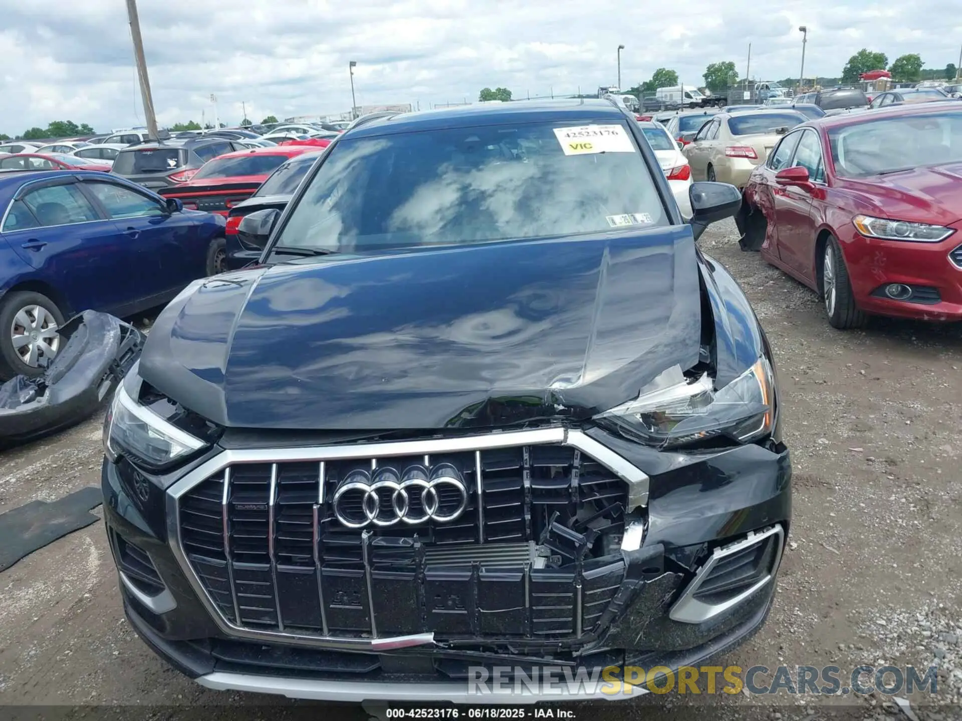 12 Photograph of a damaged car WA1AUCF39M1143549 AUDI Q3 2021