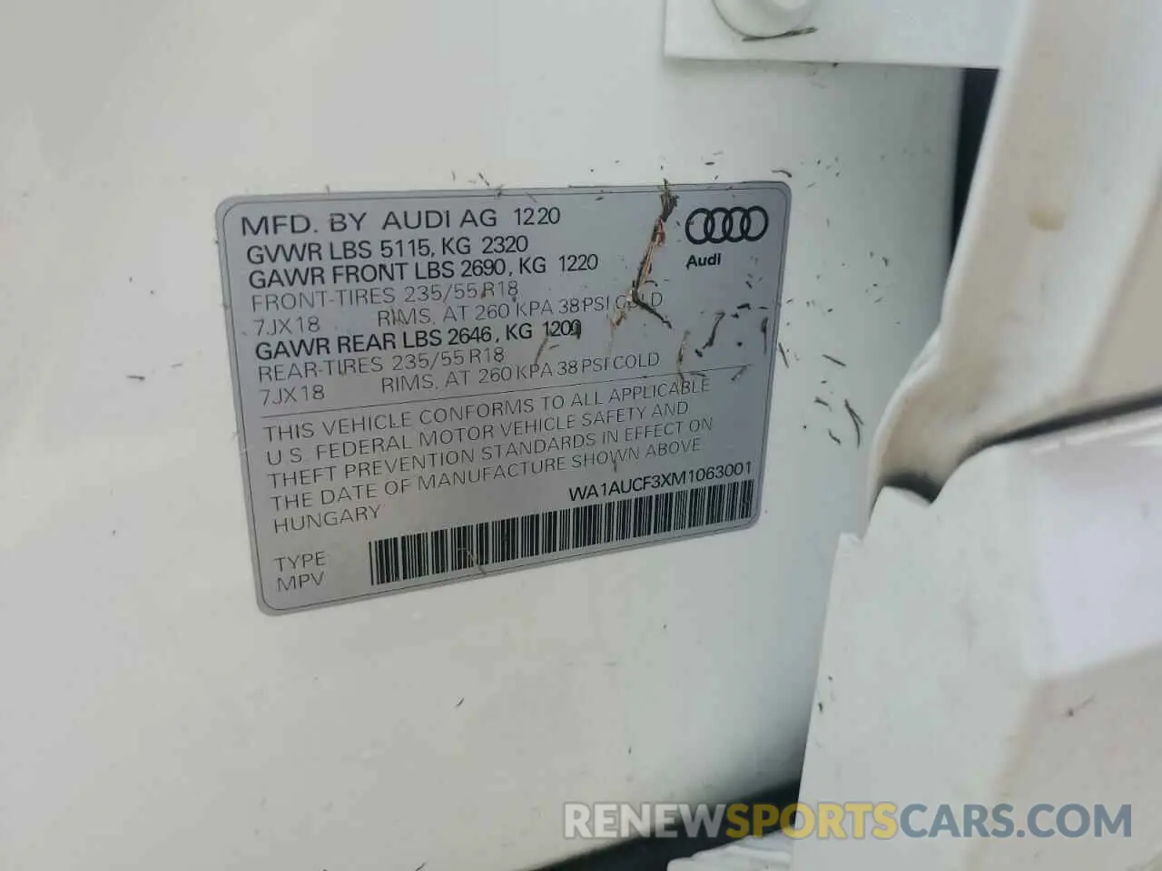 14 Photograph of a damaged car WA1AUCF3XM1063001 AUDI Q3 2021