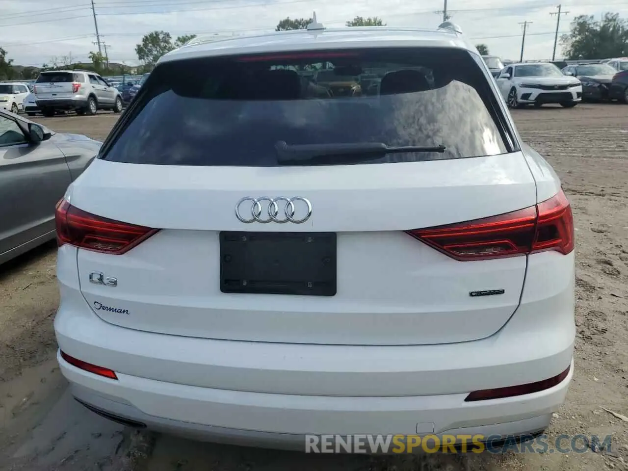 6 Photograph of a damaged car WA1AUCF3XM1063001 AUDI Q3 2021