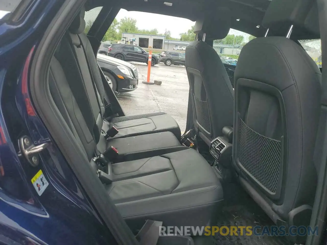 10 Photograph of a damaged car WA1AUCF3XM1120717 AUDI Q3 2021