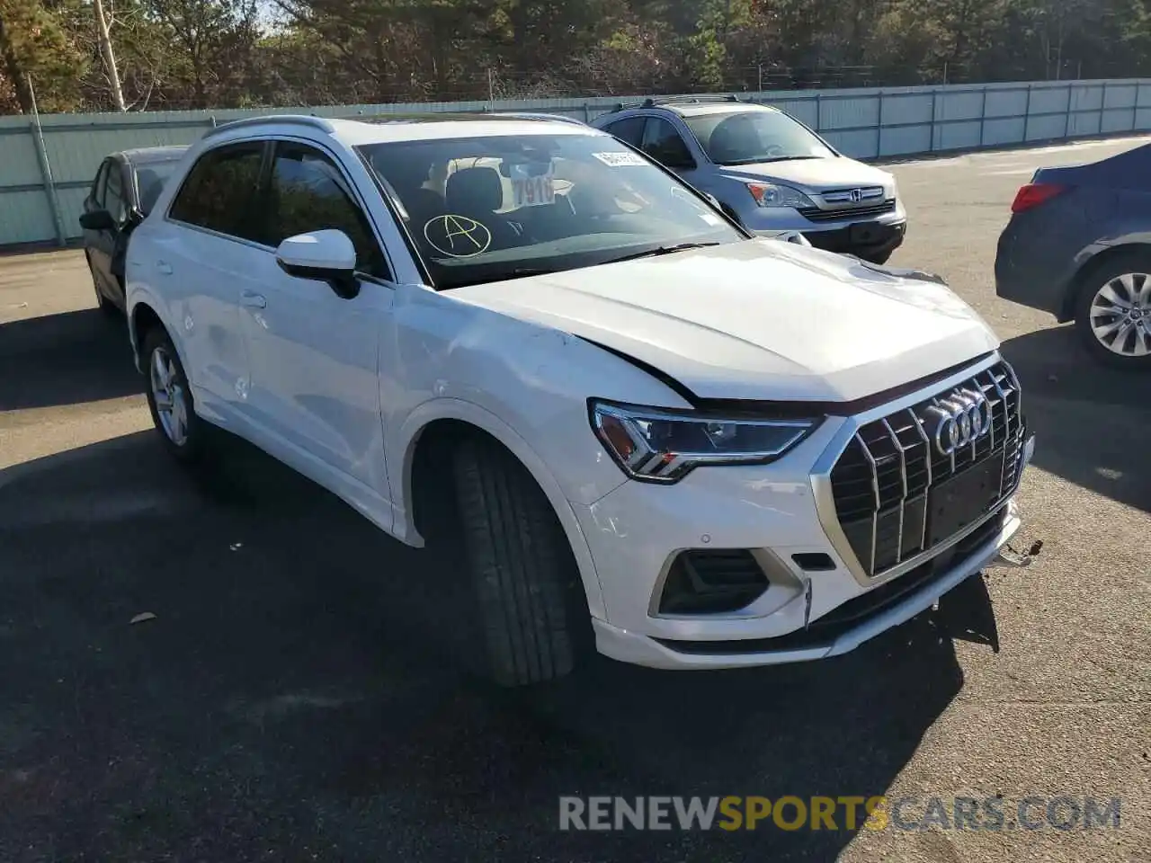 1 Photograph of a damaged car WA1BUCF30M1118964 AUDI Q3 2021